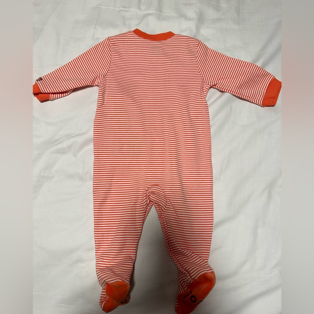 Carter’s - Picture 3 of 4